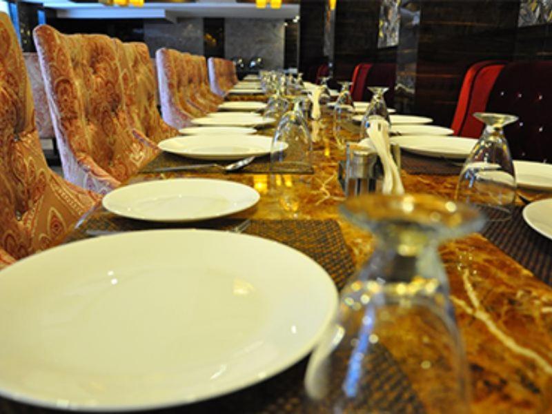 The Vijay Park - Airport Hotell Chennai Exteriör bild
