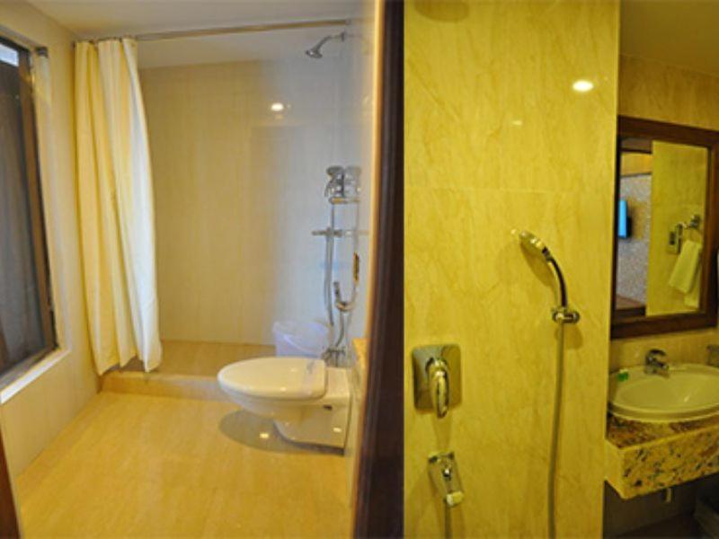 The Vijay Park - Airport Hotell Chennai Exteriör bild