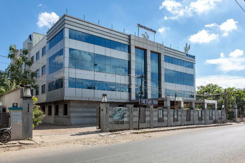 The Vijay Park - Airport Hotell Chennai Exteriör bild